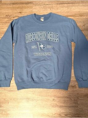 Wisconsin Dells Crewneck Sweatshirt - Light Blue